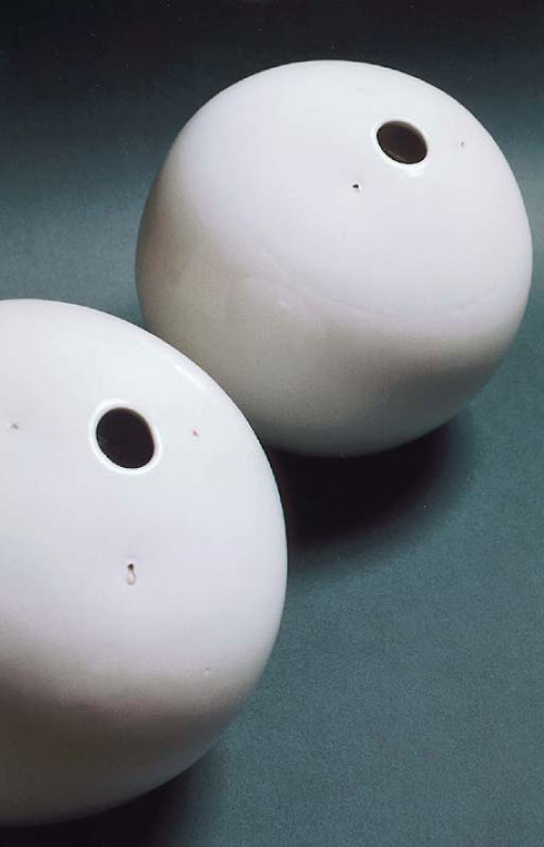 Blcskey, Mikls: Creative Space :: Ceramic spheres, photo emulsion, 2002